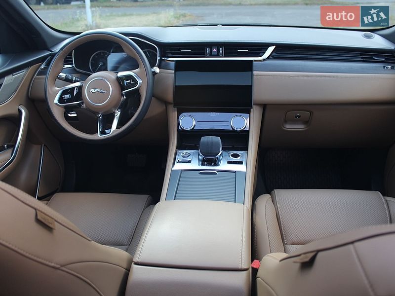 Внедорожник / Кроссовер Jaguar F-Pace 2022 в Ровно