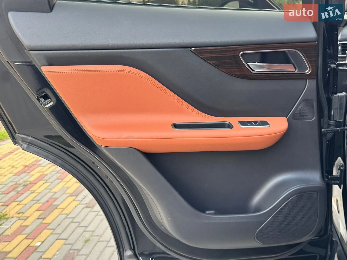 2018 Jaguar F-Pace - мініатюра 30