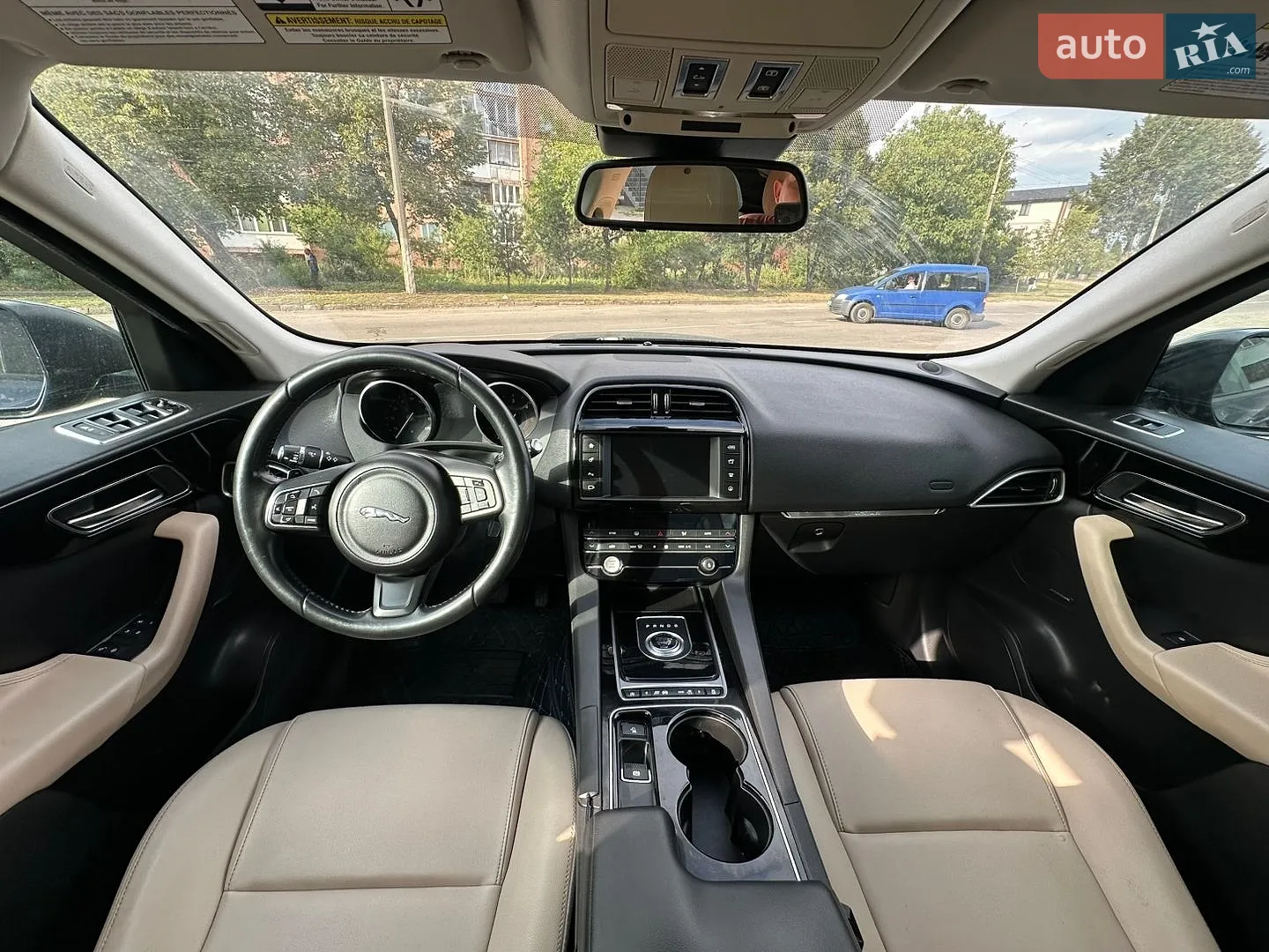 2016 Jaguar F-Pace - мініатюра 8