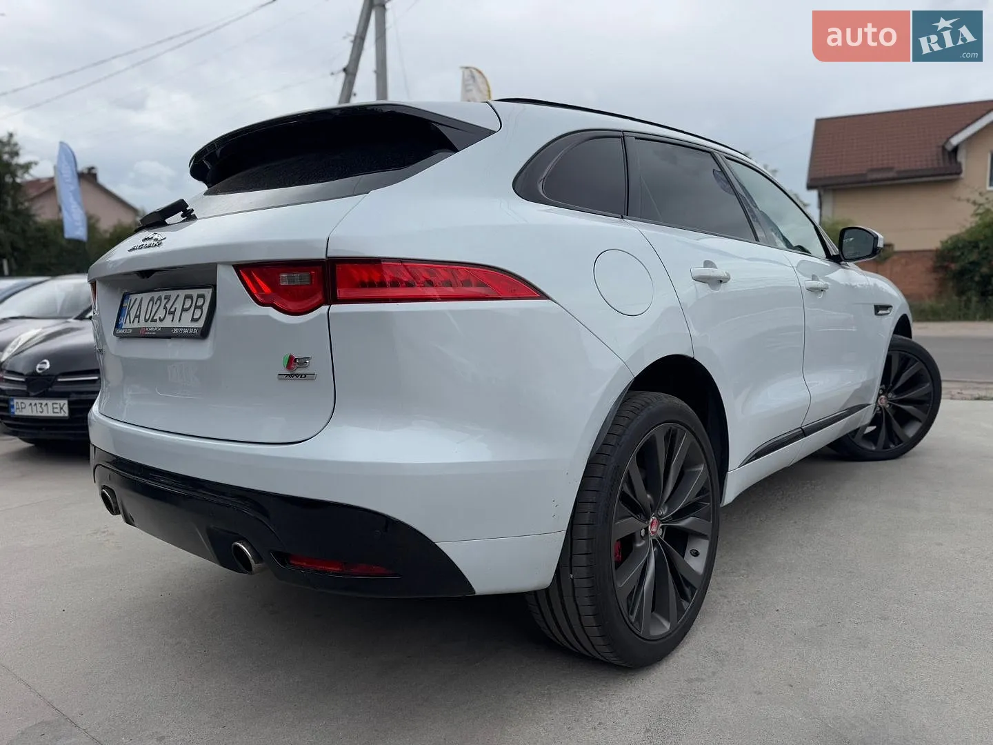 2016 Jaguar F-Pace - мініатюра 10