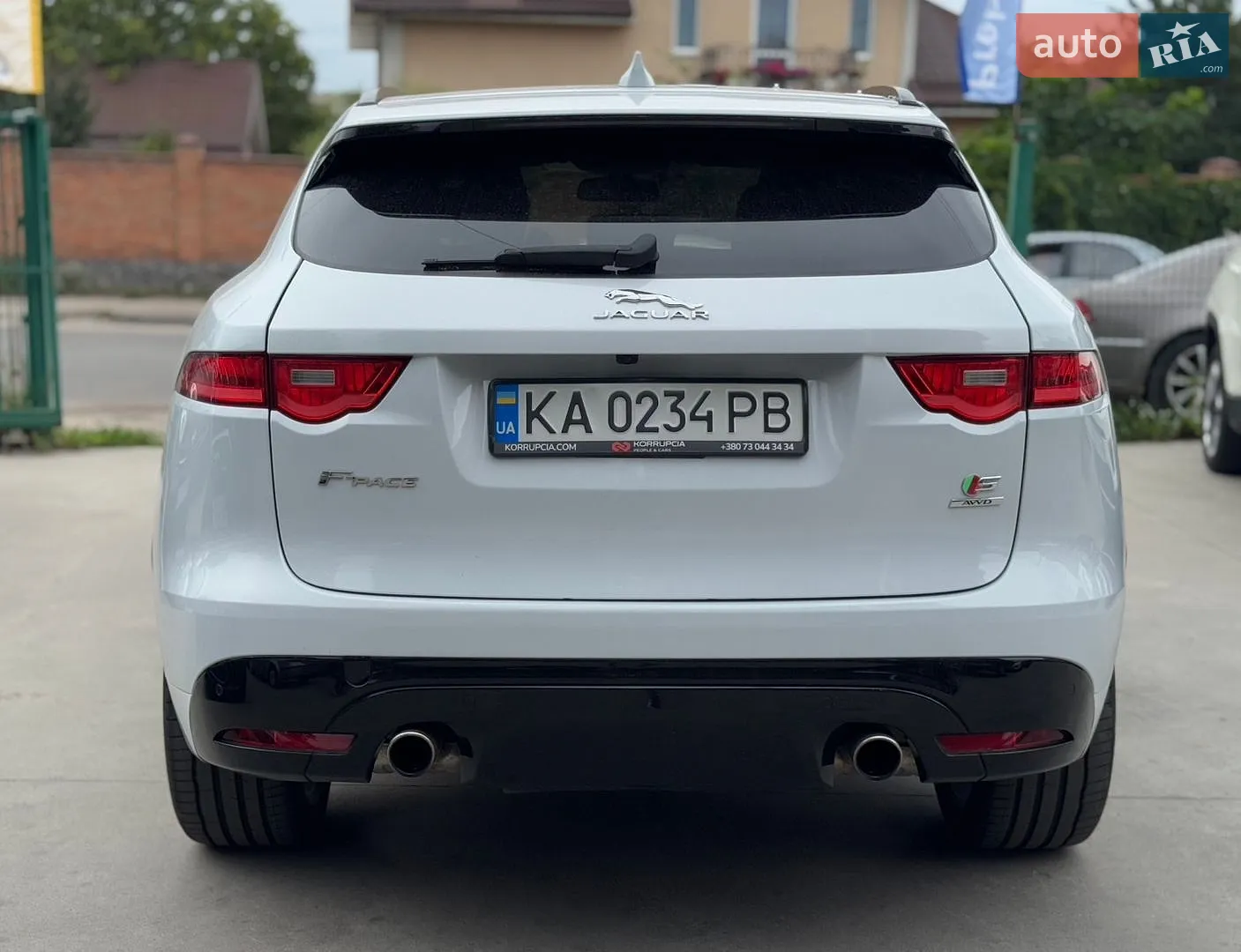 2016 Jaguar F-Pace - мініатюра 14