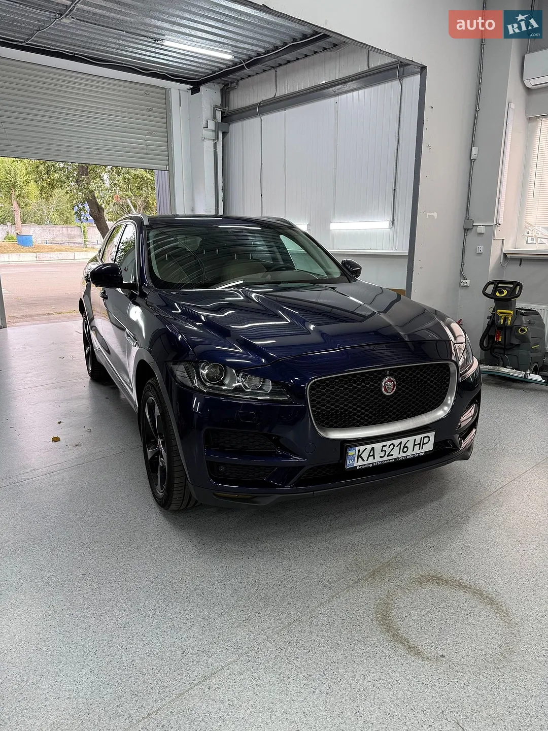 2016 Jaguar F-Pace - мініатюра 2