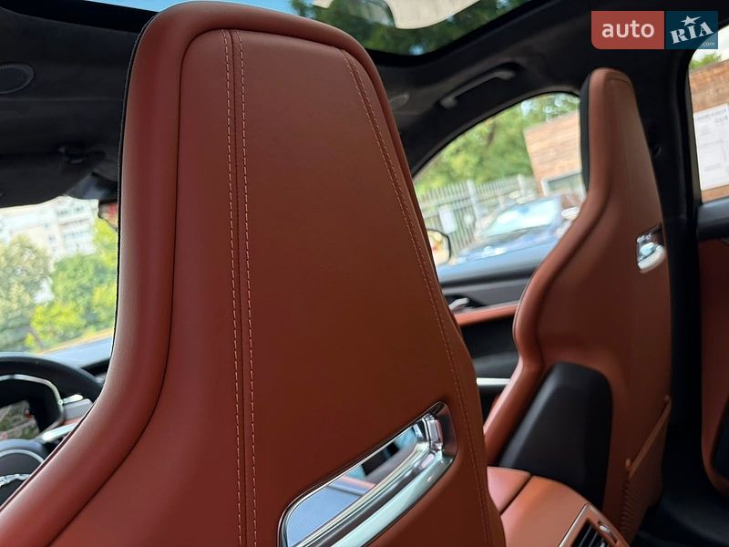 Позашляховик / Кросовер Jaguar F-Pace 2023 в Києві