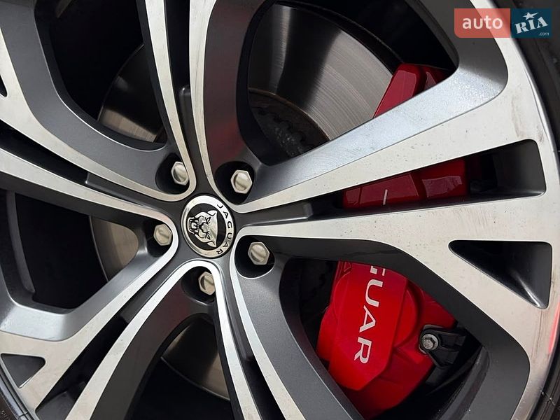 Позашляховик / Кросовер Jaguar F-Pace 2023 в Києві