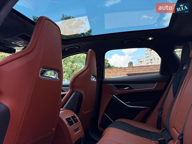 Позашляховик / Кросовер Jaguar F-Pace 2023 в Києві