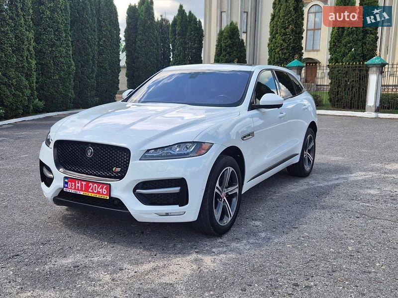 Jaguar F-Pace, photos from the listing