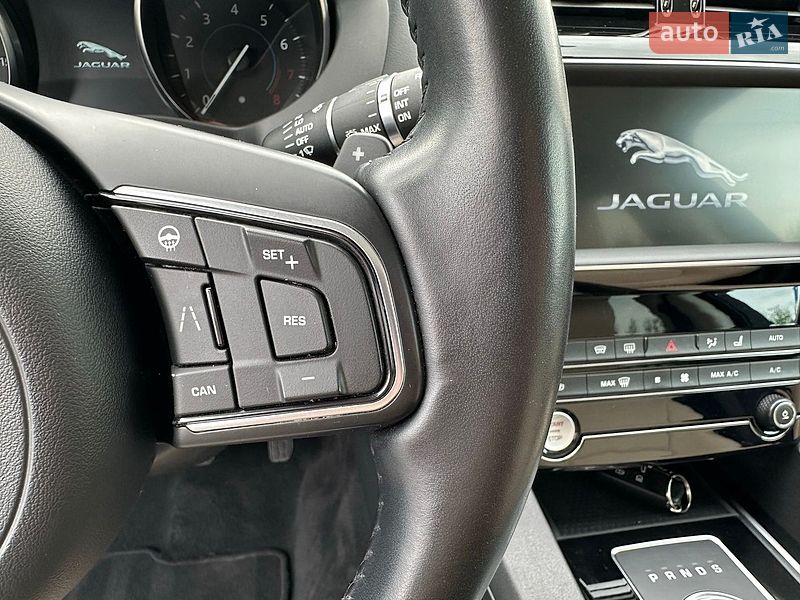 Внедорожник / Кроссовер Jaguar F-Pace 2020 в Луцке