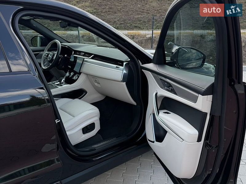 Внедорожник / Кроссовер Jaguar F-Pace 2024 в Ирпене