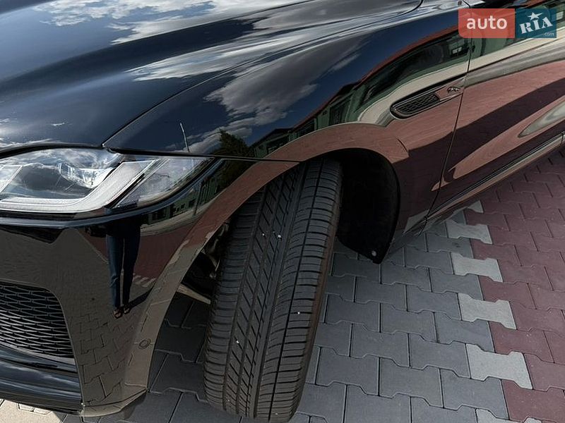 Внедорожник / Кроссовер Jaguar F-Pace 2024 в Ирпене