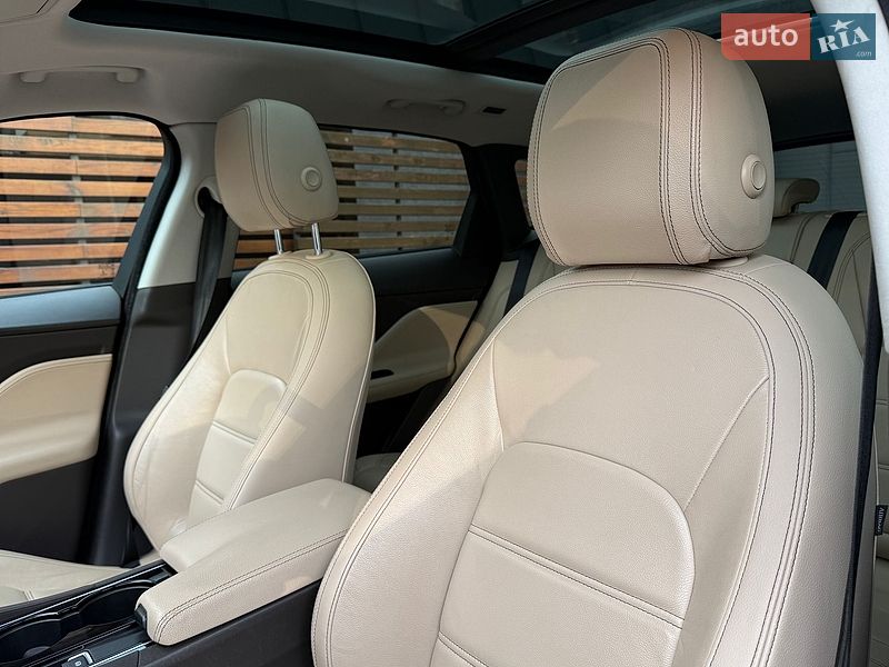 Позашляховик / Кросовер Jaguar F-Pace 2016 в Одесі