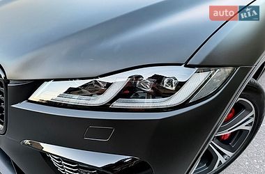 Позашляховик / Кросовер Jaguar F-Pace 2021 в Києві