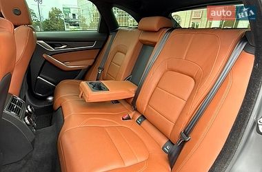 Позашляховик / Кросовер Jaguar F-Pace 2021 в Одесі