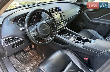 Внедорожник / Кроссовер Jaguar F-Pace 2016 в Новояворовске фото 13 Внедорожник / Кроссовер Jaguar F-Pace 2016 в Новояворовске
