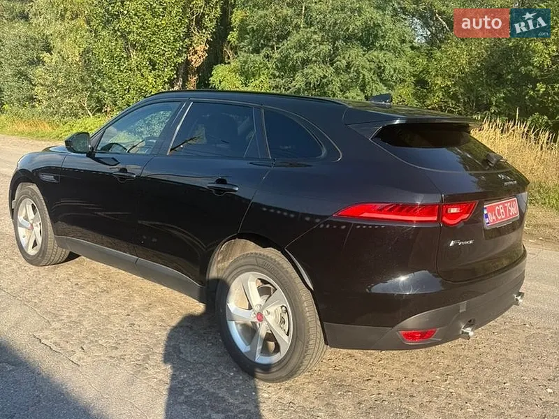 Jaguar F-Pace