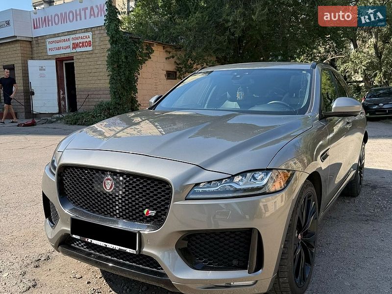 Внедорожник / Кроссовер Jaguar F-Pace 2017 в Днепре