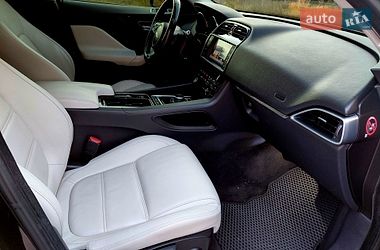 Внедорожник / Кроссовер Jaguar F-Pace 2016 в Чернигове