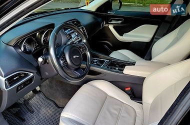 Внедорожник / Кроссовер Jaguar F-Pace 2016 в Чернигове