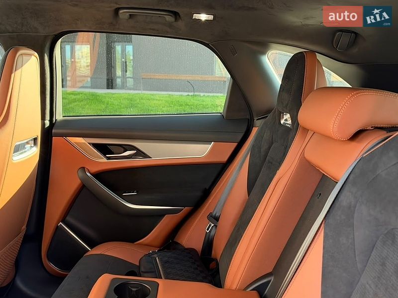 Внедорожник / Кроссовер Jaguar F-Pace 2024 в Киеве