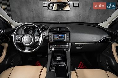 Позашляховик / Кросовер Jaguar F-Pace 2018 в Одесі фото 25 Позашляховик / Кросовер Jaguar F-Pace 2018 в Одесі