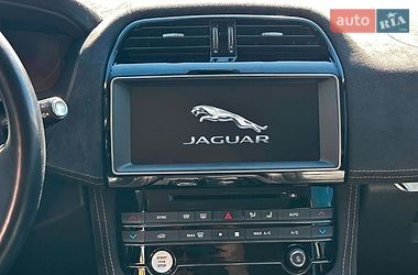 Внедорожник / Кроссовер Jaguar F-Pace 2016 в Одессе