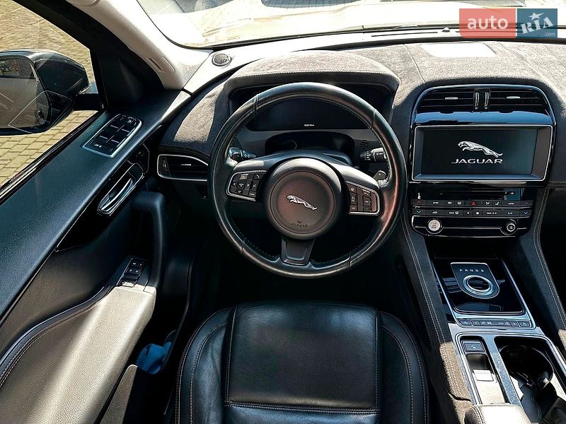 Внедорожник / Кроссовер Jaguar F-Pace 2016 в Одессе