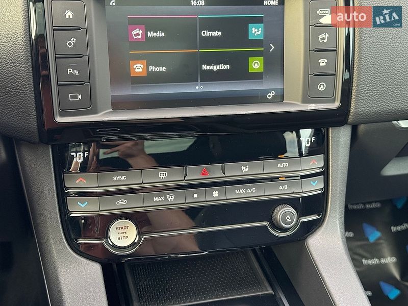 Позашляховик / Кросовер Jaguar F-Pace 2018 в Рівному фото 24 Позашляховик / Кросовер Jaguar F-Pace 2018 в Рівному
