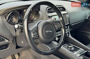 Позашляховик / Кросовер Jaguar F-Pace 2018 в Рівному фото 17 Позашляховик / Кросовер Jaguar F-Pace 2018 в Рівному