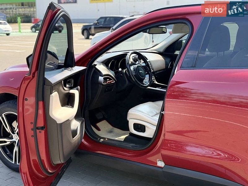 Внедорожник / Кроссовер Jaguar F-Pace 2016 в Одессе