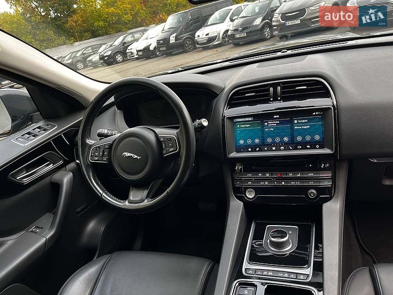 Позашляховик / Кросовер Jaguar F-Pace 2016 в Києві фото 25 Позашляховик / Кросовер Jaguar F-Pace 2016 в Києві