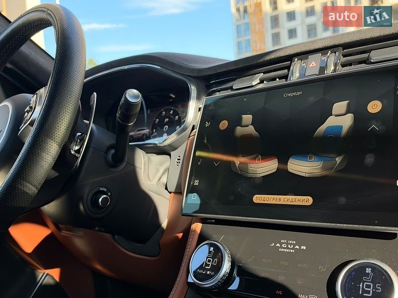 Позашляховик / Кросовер Jaguar F-Pace 2023 в Києві фото 102 Позашляховик / Кросовер Jaguar F-Pace 2023 в Києві