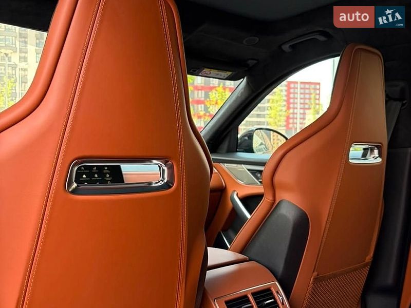 Позашляховик / Кросовер Jaguar F-Pace 2023 в Києві фото 12 Позашляховик / Кросовер Jaguar F-Pace 2023 в Києві