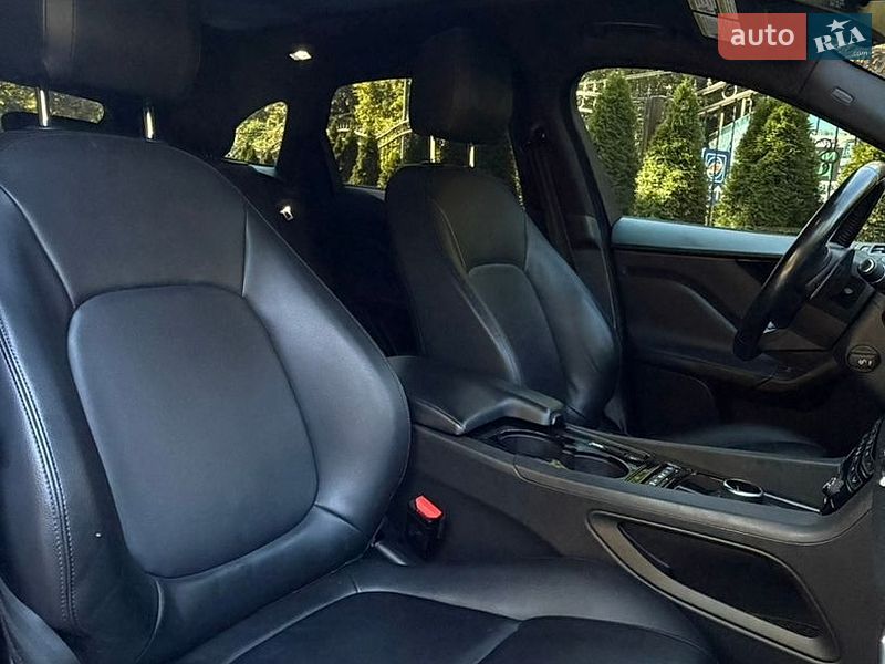 Внедорожник / Кроссовер Jaguar F-Pace 2017 в Трускавце