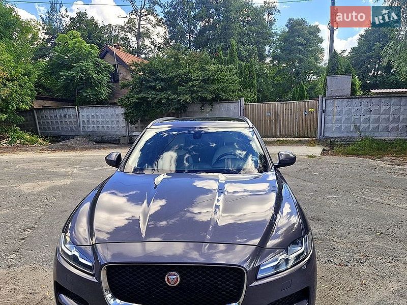 Позашляховик / Кросовер Jaguar F-Pace 2016 в Києві