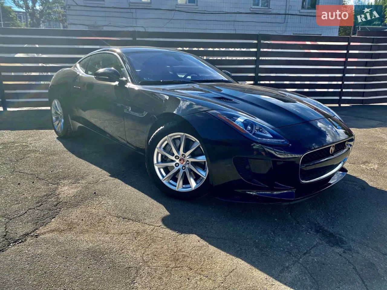 2017 Jaguar F-Type - мініатюра 2