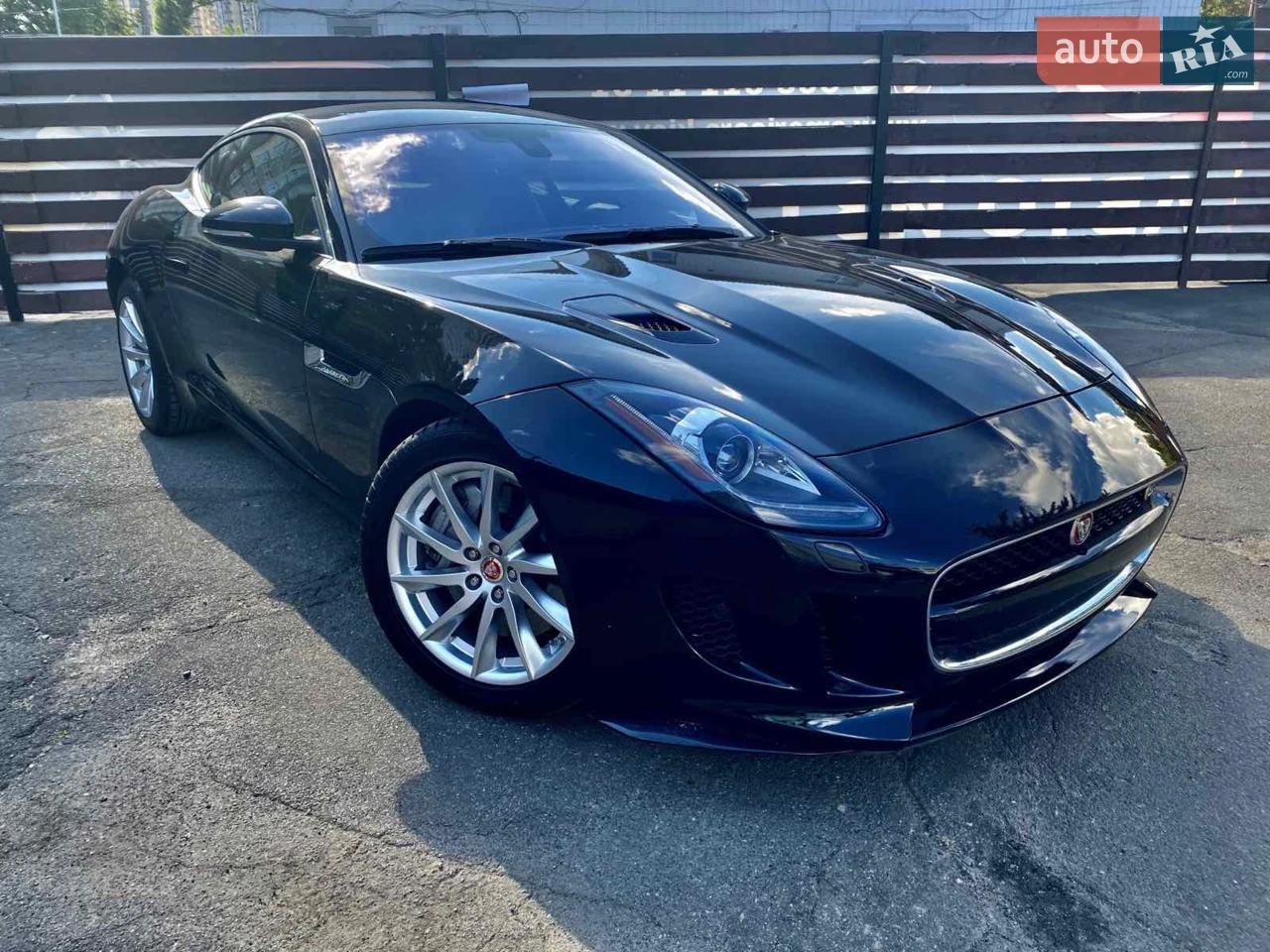 2017 Jaguar F-Type - мініатюра 4