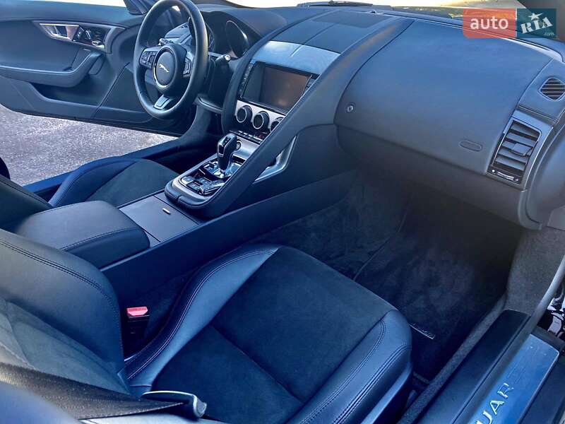 Купе Jaguar F-Type 2017 в Киеве