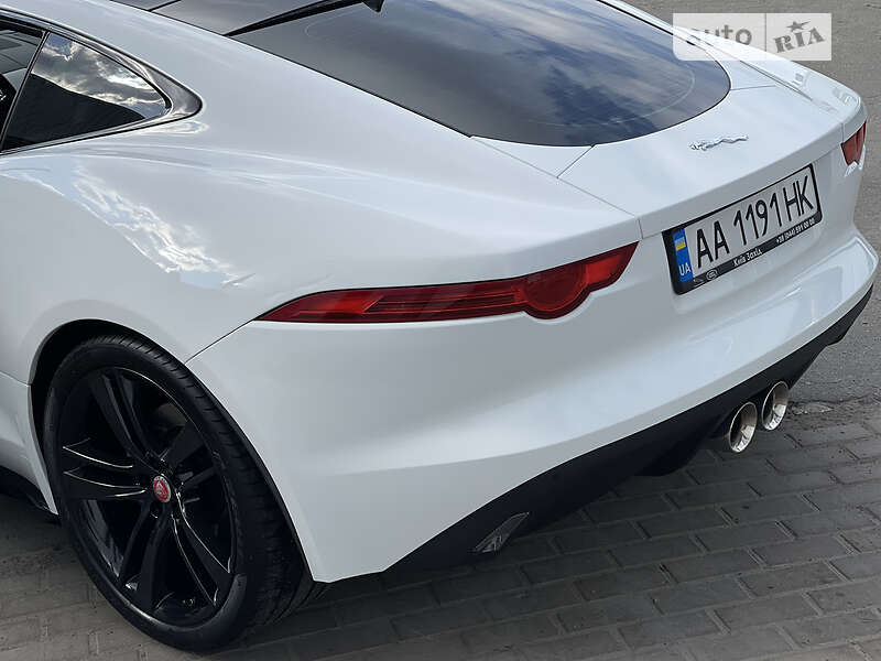 Купе Jaguar F-Type 2015 в Киеве