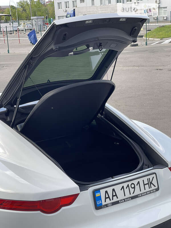 Купе Jaguar F-Type 2015 в Киеве
