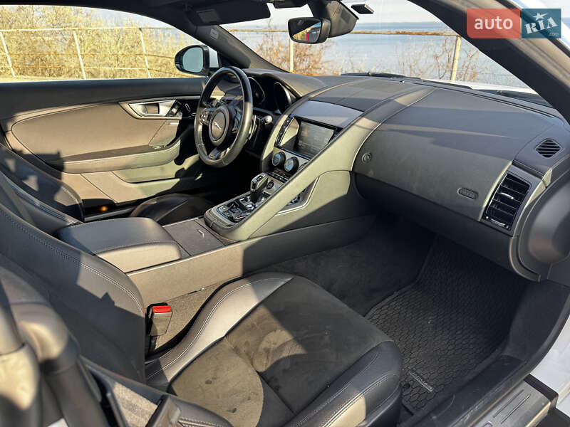 Купе Jaguar F-Type 2016 в Одесі