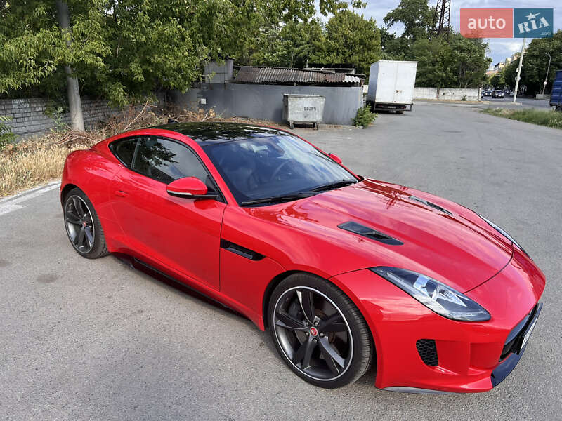Купе Jaguar F-Type 2015 в 