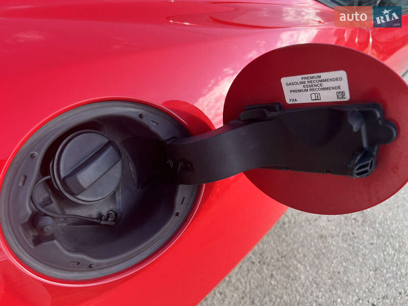 Купе Jaguar F-Type 2015 в Дніпрі