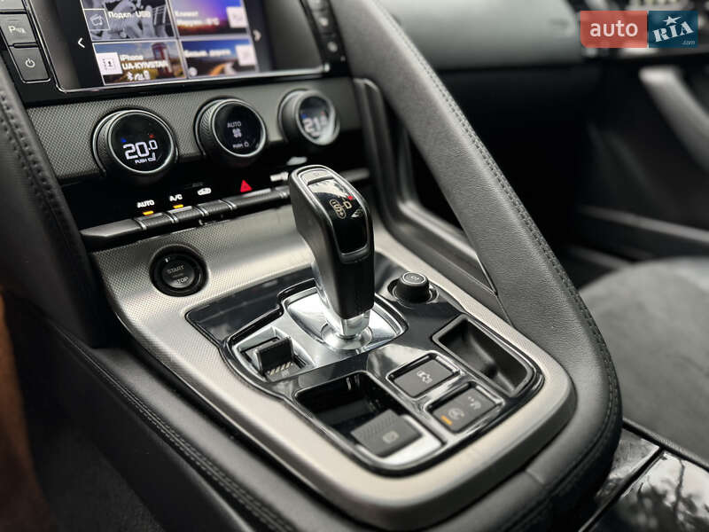 Купе Jaguar F-Type 2015 в Киеве