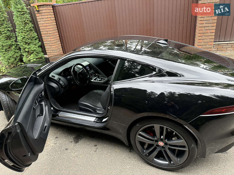 Купе Jaguar F-Type 2015 в Киеве