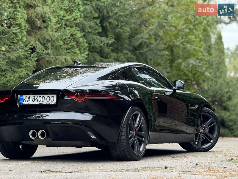 Купе Jaguar F-Type 2015 в Киеве