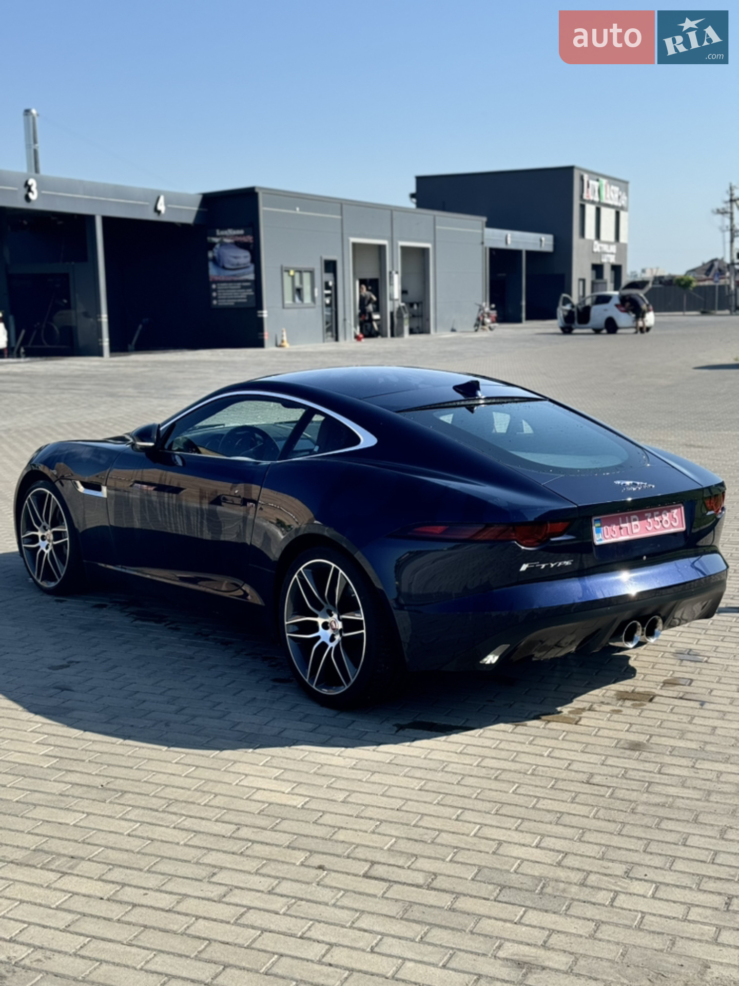 2018 Jaguar F-Type - мініатюра 6
