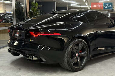Купе Jaguar F-Type 2017 в 