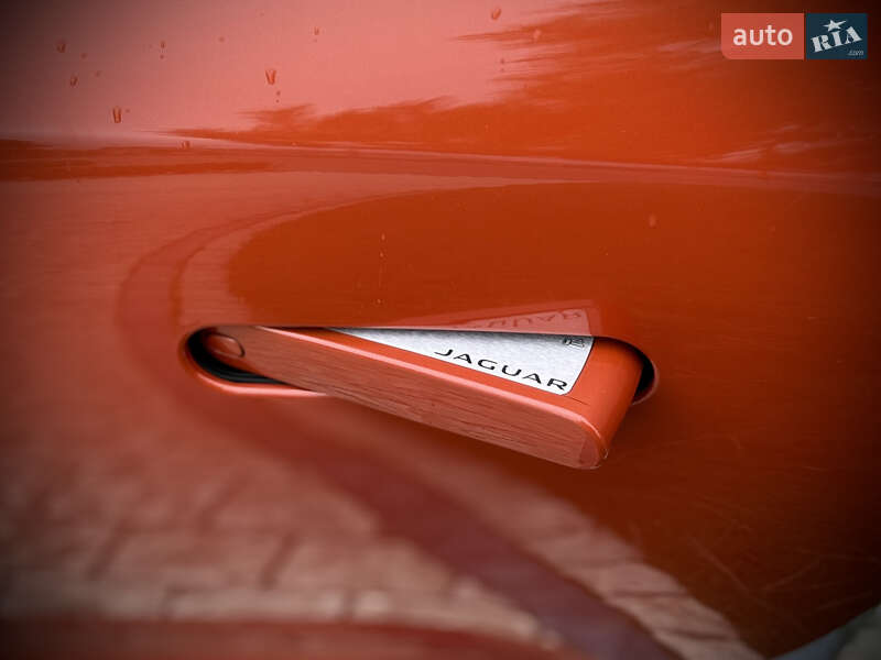Купе Jaguar F-Type 2016 в Одесі