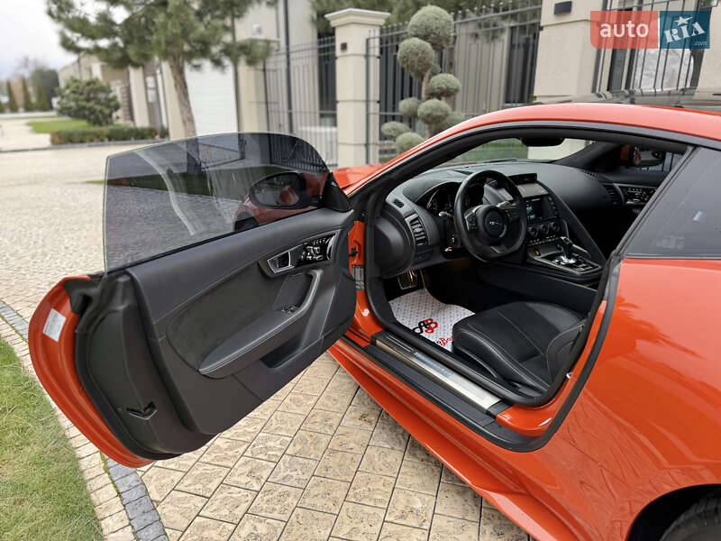 Купе Jaguar F-Type 2016 в Одесі