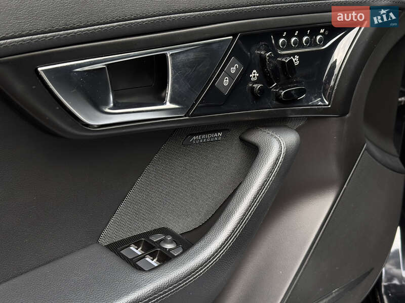 Купе Jaguar F-Type 2015 в Киеве фото 29 Купе Jaguar F-Type 2015 в Киеве