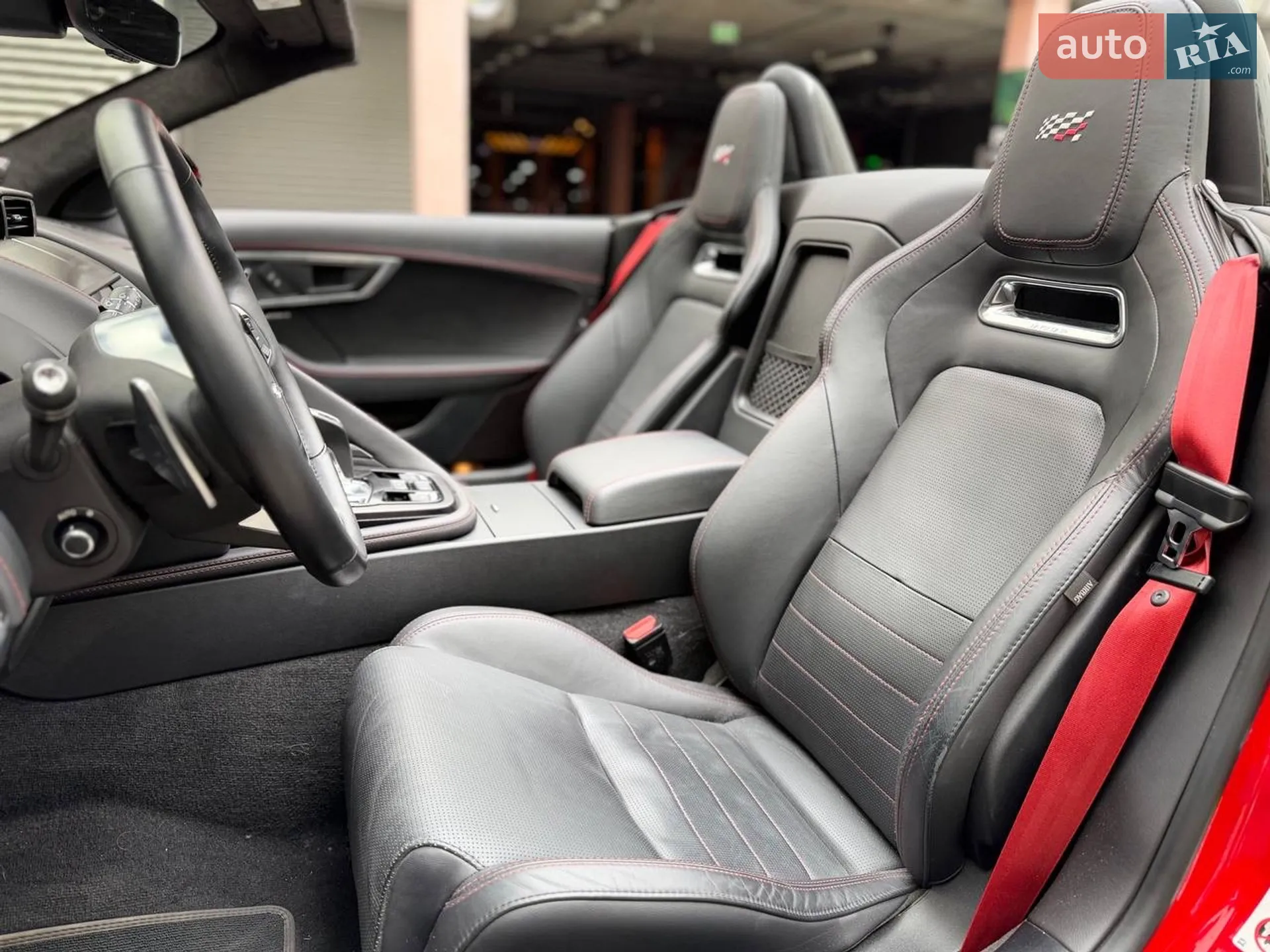 2019 Jaguar F-Type - мініатюра 13